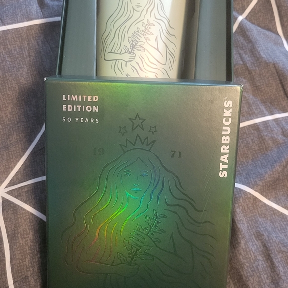50th anniversary Starbucks siren cup - Picture 2 of 2